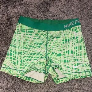 Nike Pro 3” shorts